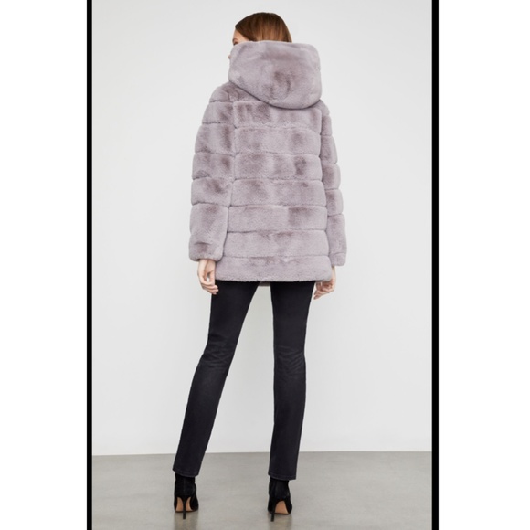 BCBG Maxazria Felicia Faux Fur Hooded Coat SUPER SOFT Shiny Lilac Color NEW - Picture 6 of 7